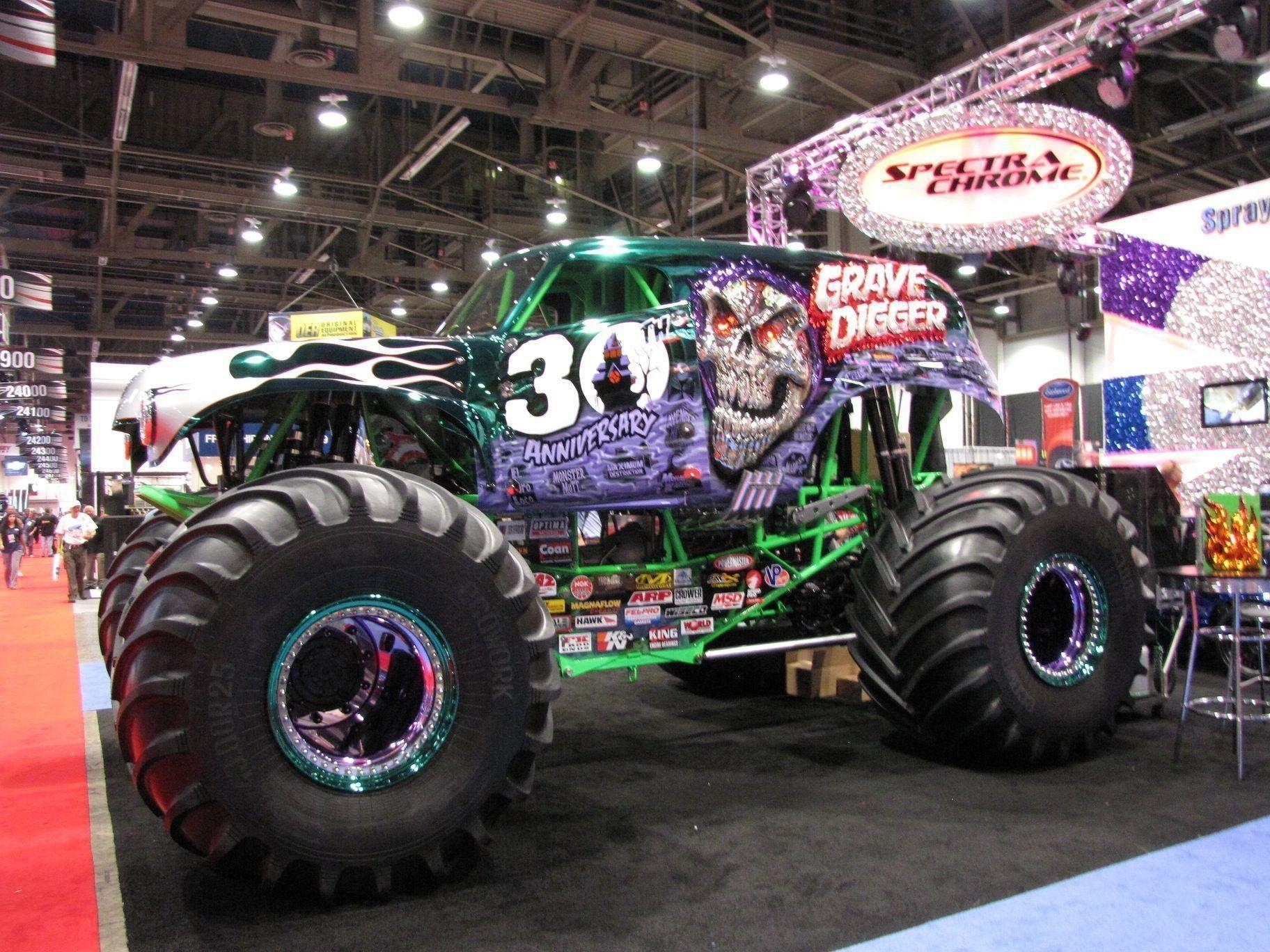 Monstertruck, Grave Digger, Motorsport, Offroad, Show, 1830x1370 HD Desktop