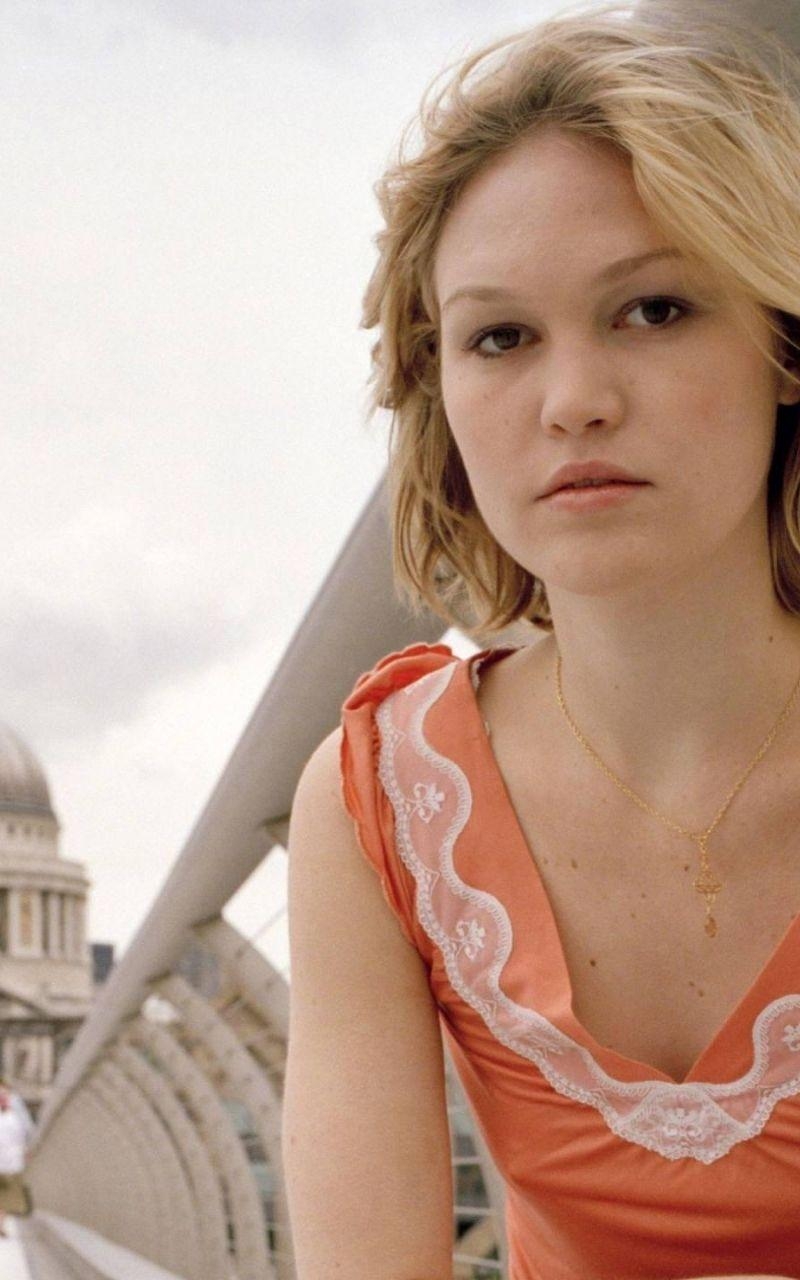 Julia Stiles, hoher Qualität, 1920x1440, Desktop, Mobilgerät, 800x1280 HD Handy