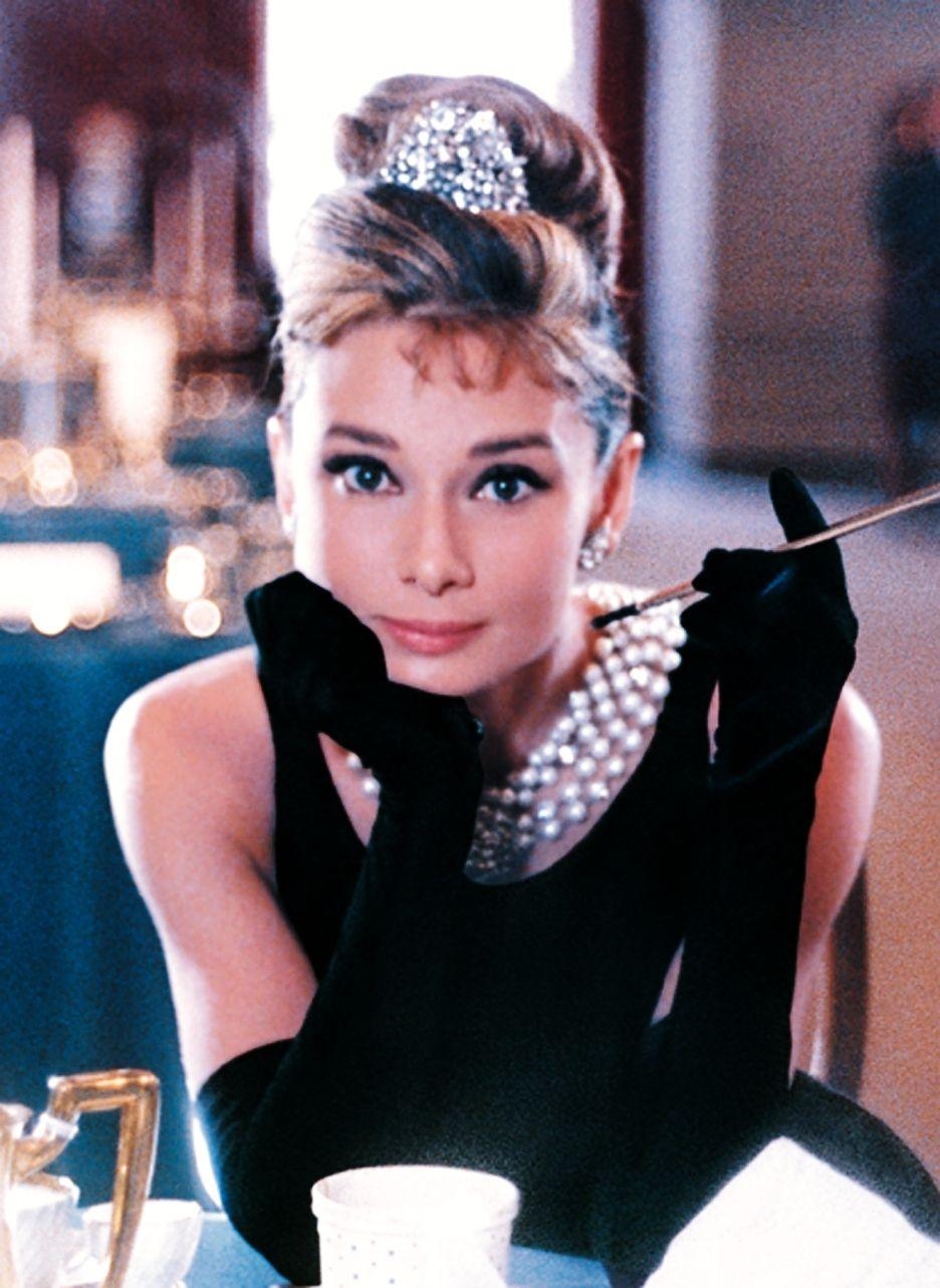 Audrey Hepburn, Frühstück bei Tiffany, Kostüm, Film, Ikone, 940x1290 HD Handy