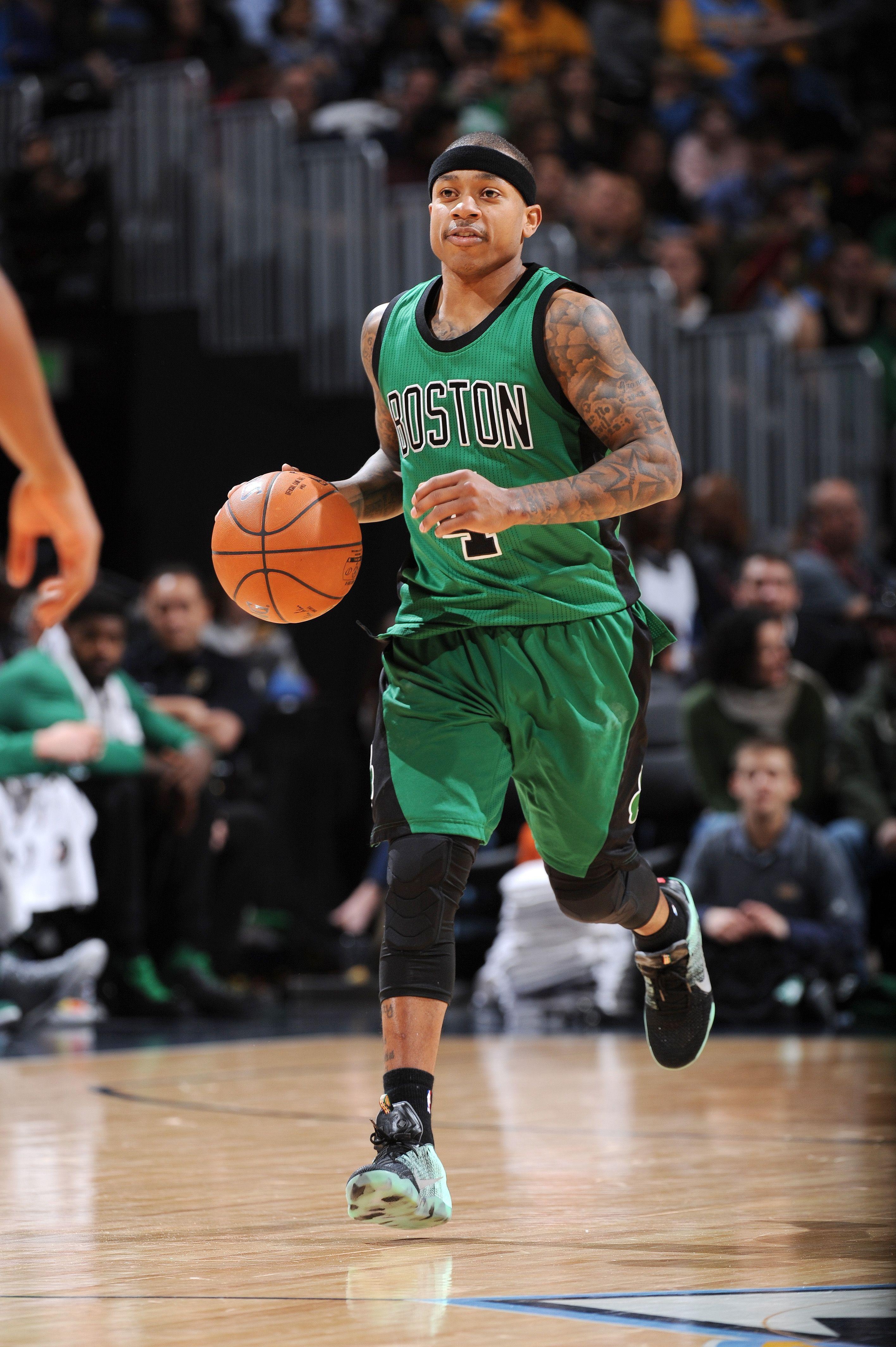 Isaiah Thomas, Freiwilligenarbeit, Sport, NBA, Engagement, 2840x4260 4K Handy