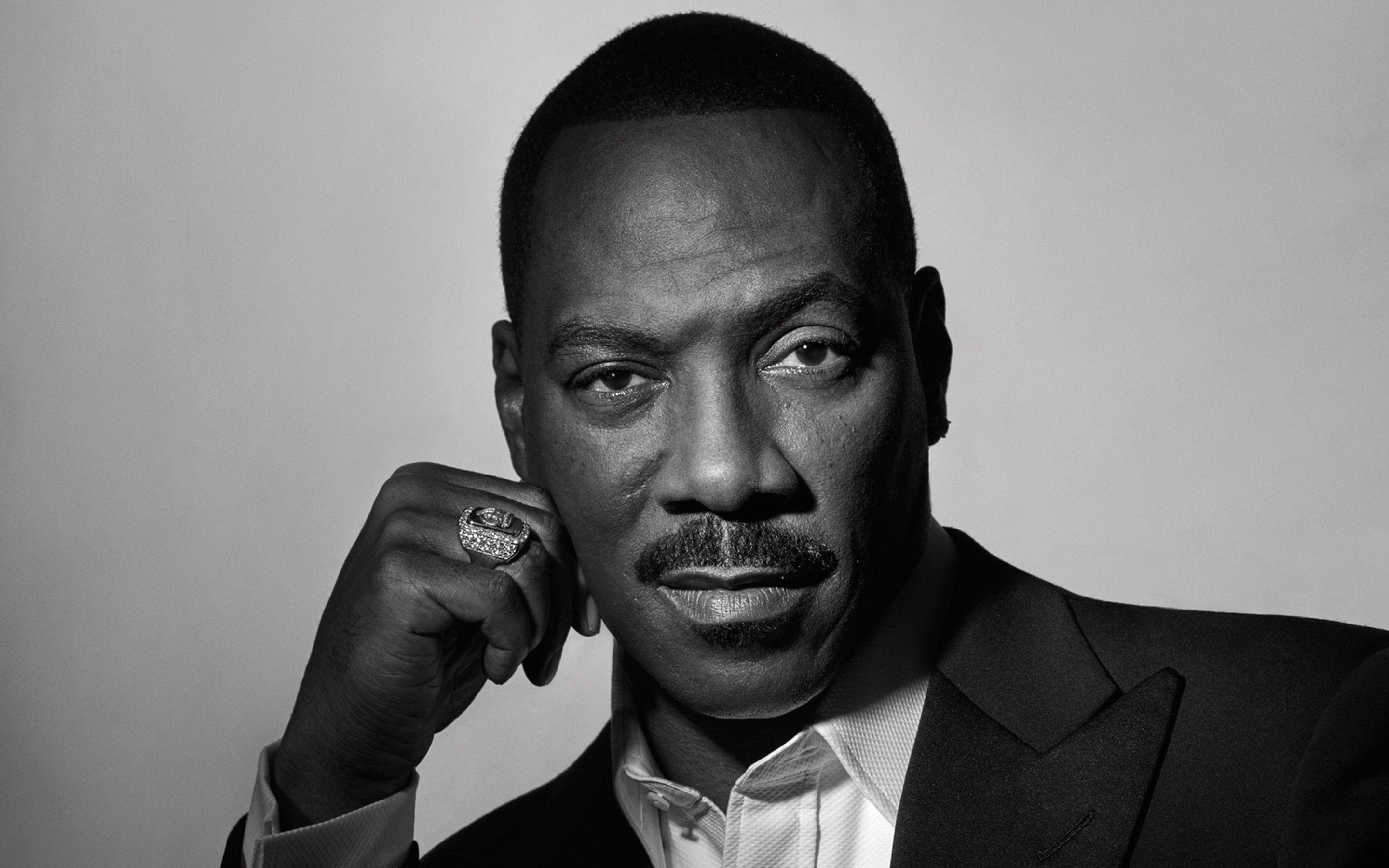 Eddie Murphy, Schauspieler, Monochrom, Portrait, Anzug, 2880x1800 HD Desktop