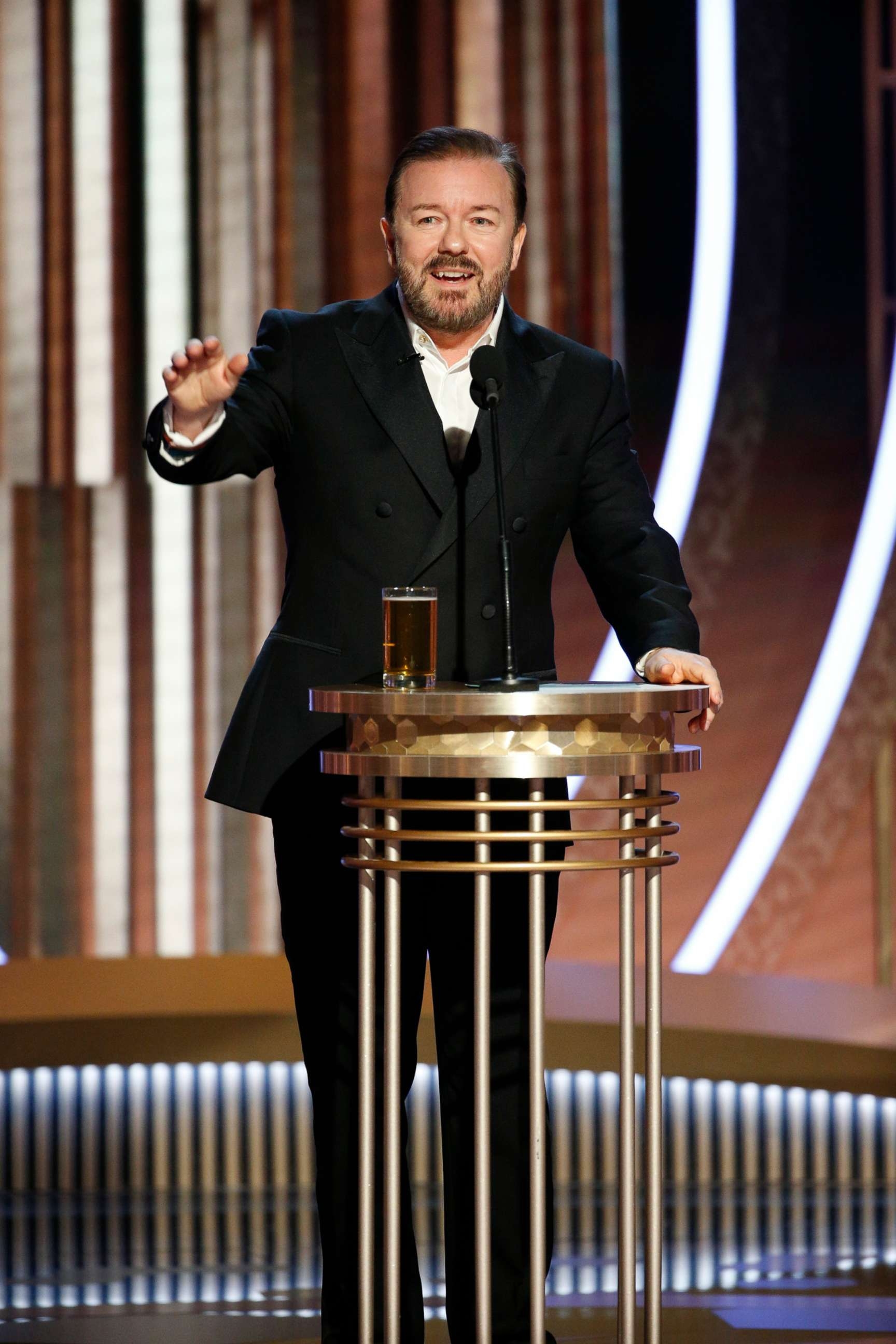 Ricky Gervais, Schauspieler, Kritik, Öffentlichkeit, Golden Globes, 1730x2600 HD Handy