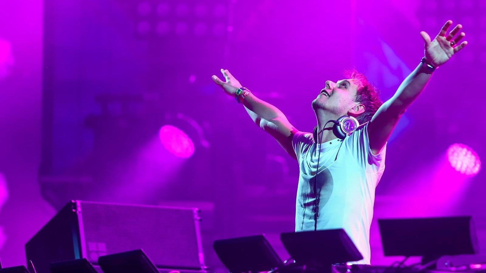 Armin Van Buuren, 2015, 1600x1067, DJ, EDM, 1600x900 HD Desktop