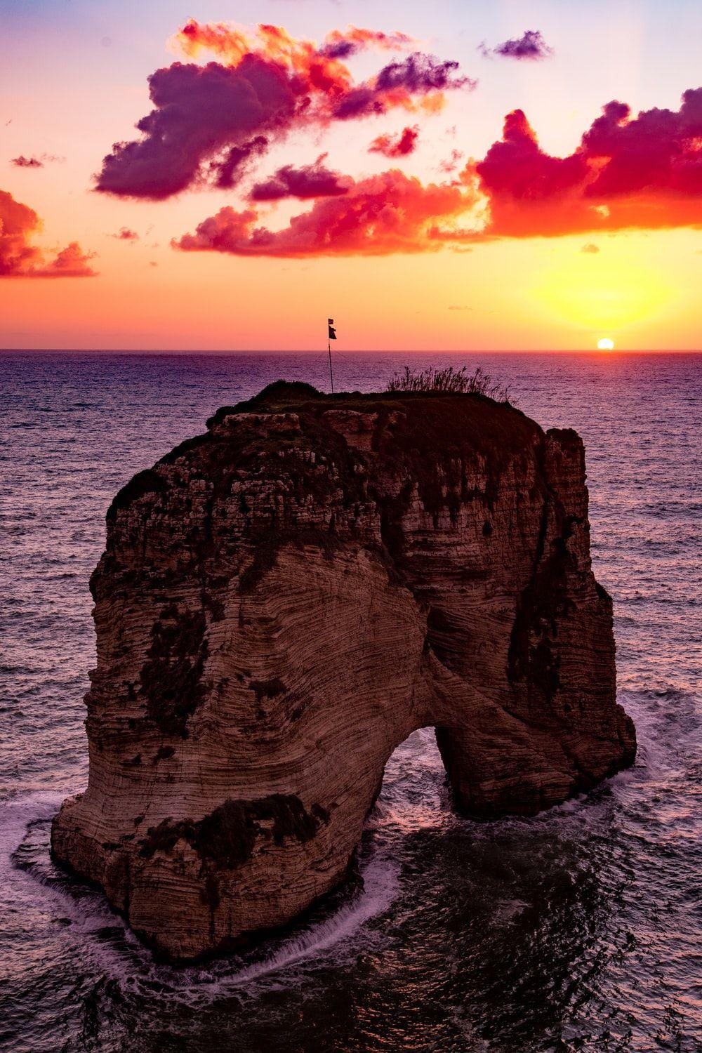 Rocky, Sonnenuntergang, HD-Foto, Landschaft, Meer, 1000x1500 HD Handy