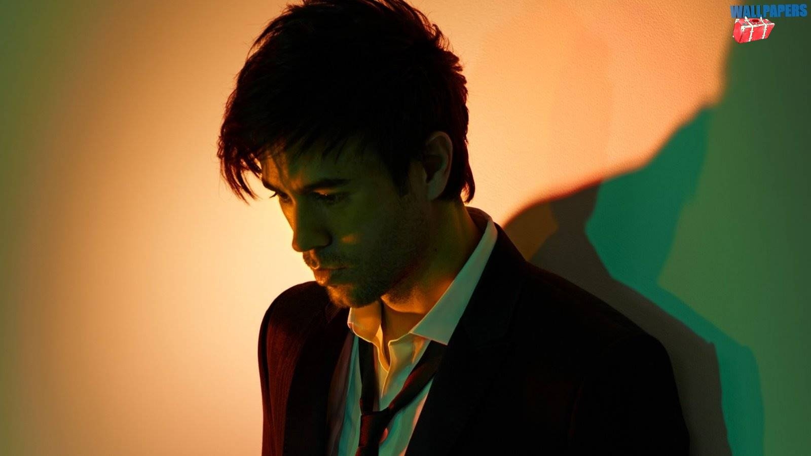 Enrique Iglesias, Full HD, Fotoshooting, Wallpaper, Bild, 1600x900 HD Desktop