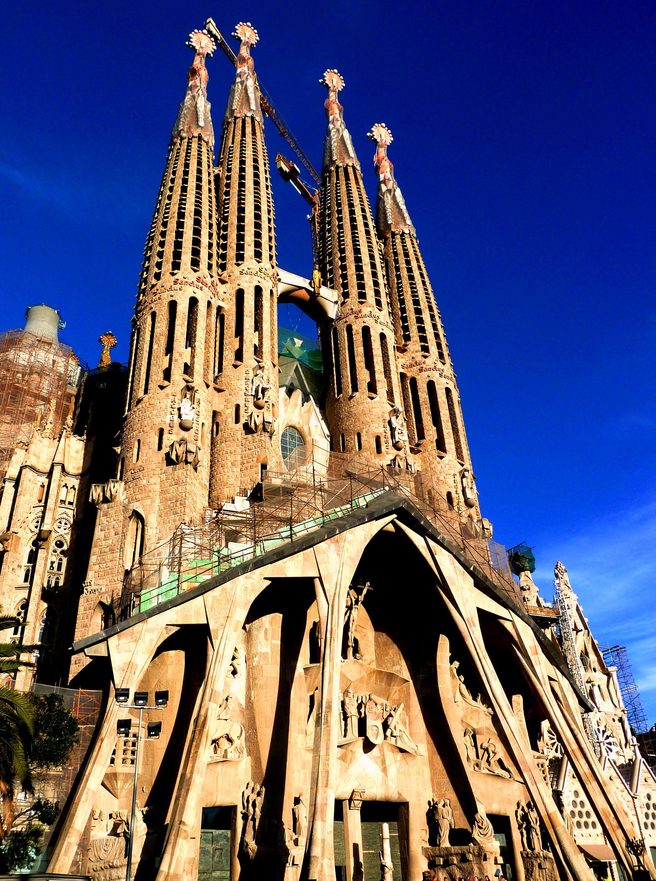 Sagrada Familia, PC, Vollbild, Hintergrund, Barcelona, 2750x3700 4K Handy