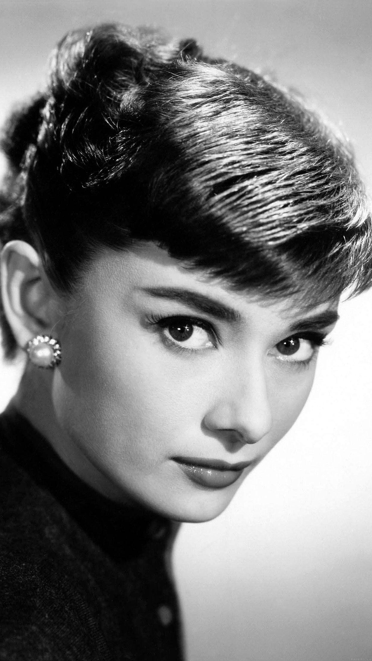 Audrey Hepburn, Klassisch, Berühmtheit, Ikone, Stil, 1250x2210 HD Handy