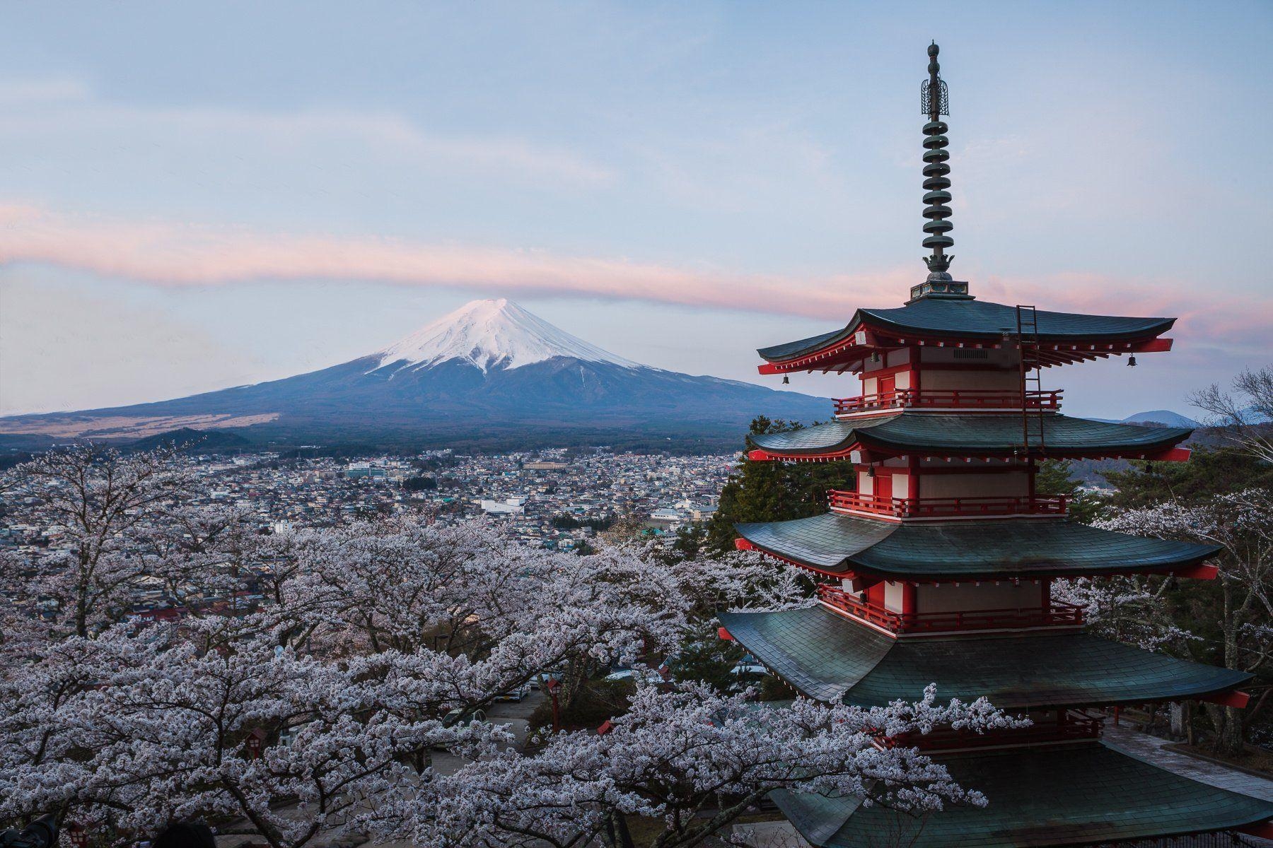 Japan, Kyoto, Higashiyama, Fuji, Yasaka Pagode, 1800x1200 HD Desktop