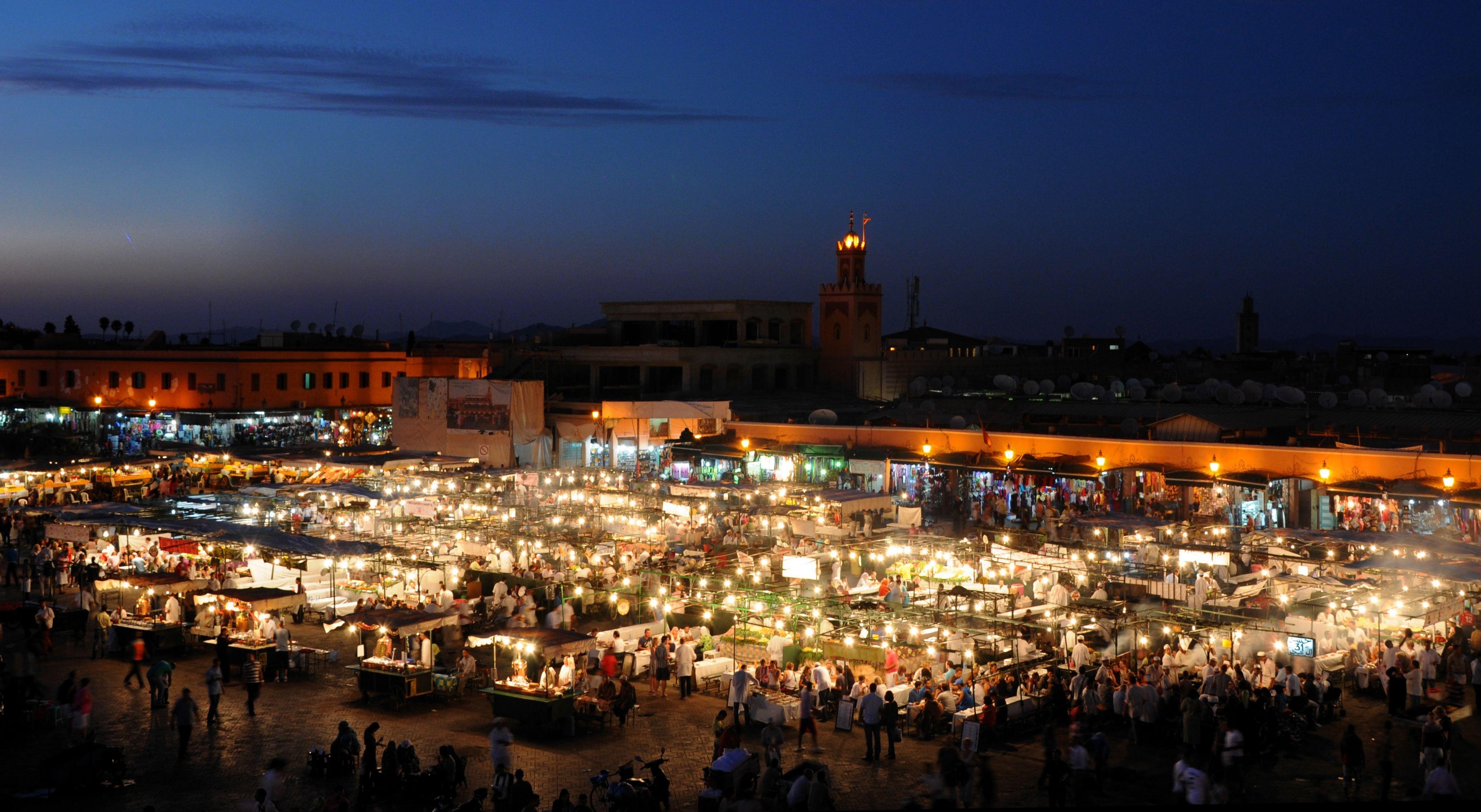 Jemaa el Fna, Marrakesch, Marokko, Basar, Reise, 4250x2330 4K Desktop