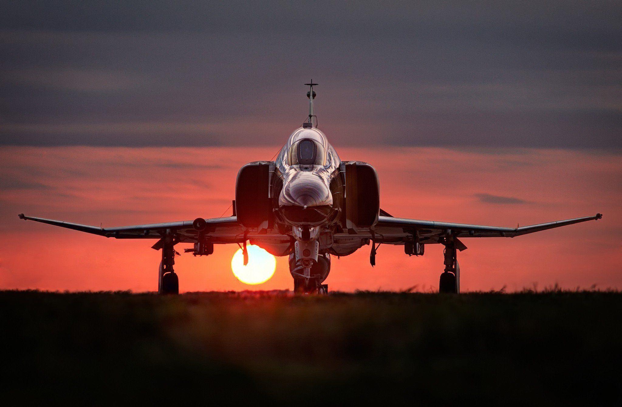 Militärflugzeug, Laptop, HD 4K, Flugzeugbild, 2050x1350 HD Desktop