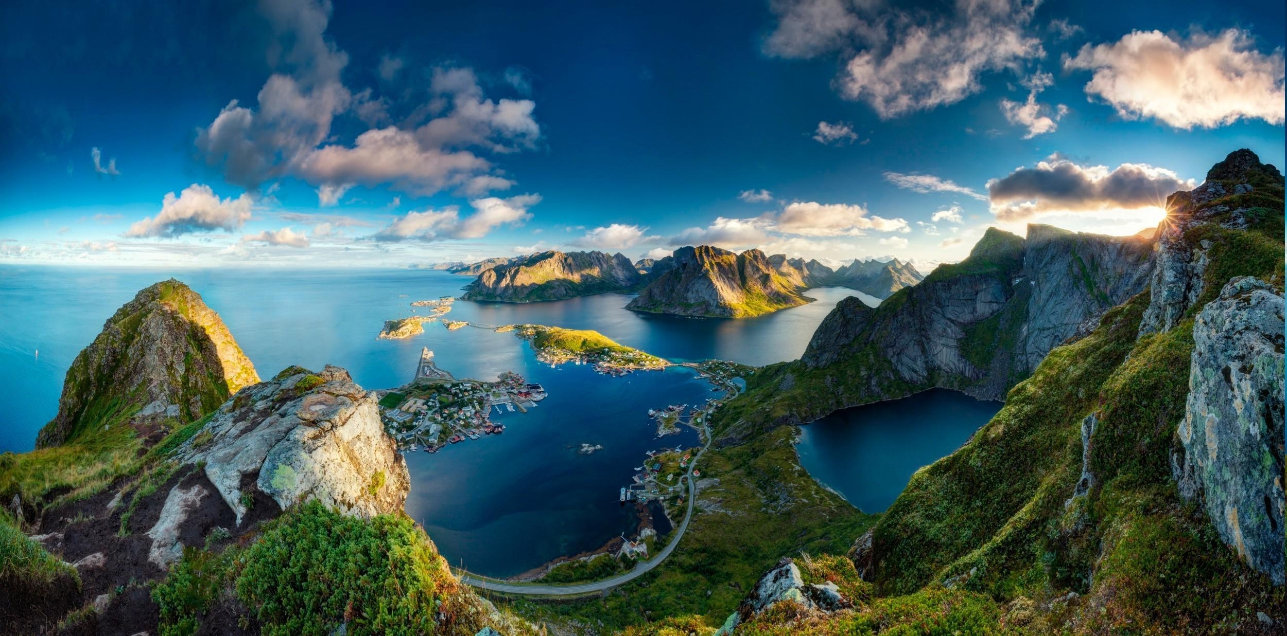 Berglandschaft, Meer, Natur, Norwegen, Landschaft, 2500x1240 Dual Screen Desktop