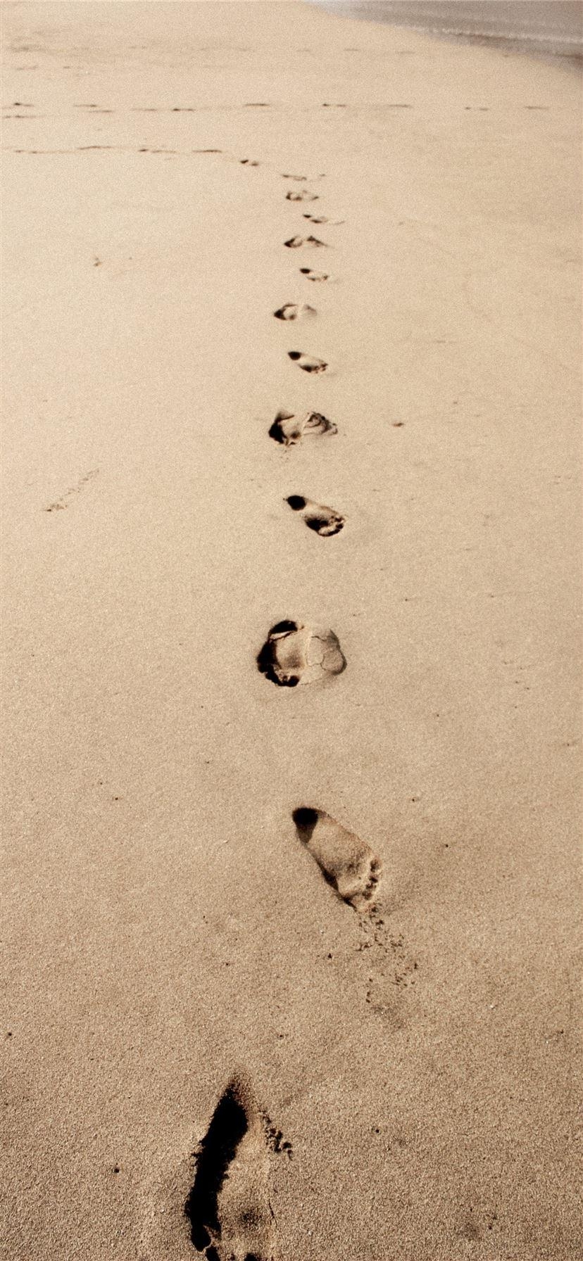 Fußspuren im Sand, iPhone 11, Himmel, Küste, Strand, 830x1800 HD Handy