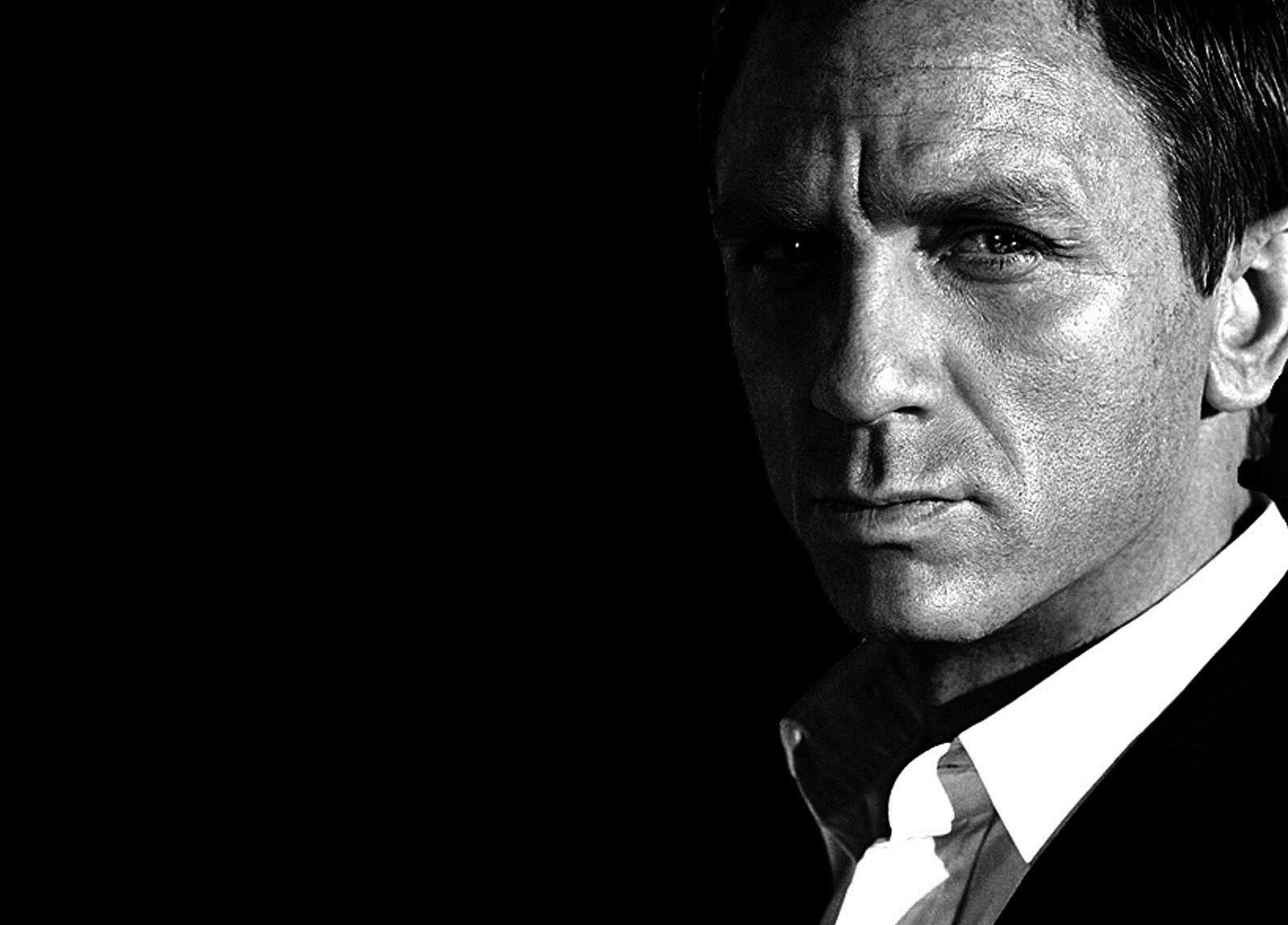 Daniel Craig, 9x1144, Schauspieler, Prominent, Kino, 1600x1150 HD Desktop