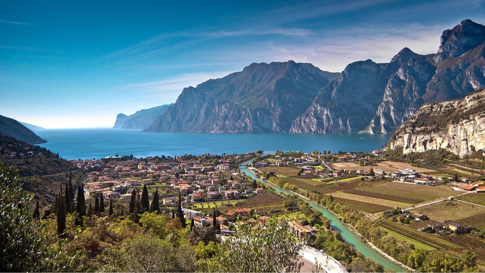 Torbole, Gardasee, Hotel Caminetto, Italien, Reisen, 1600x900 HD Desktop