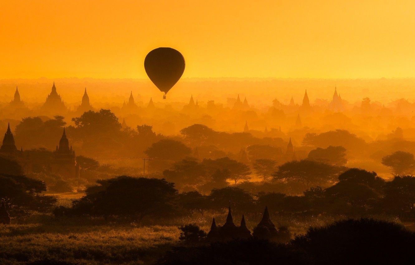 Bagan, Bäume, Ballon, Architektur, Silhouetten, 1340x850 HD Desktop