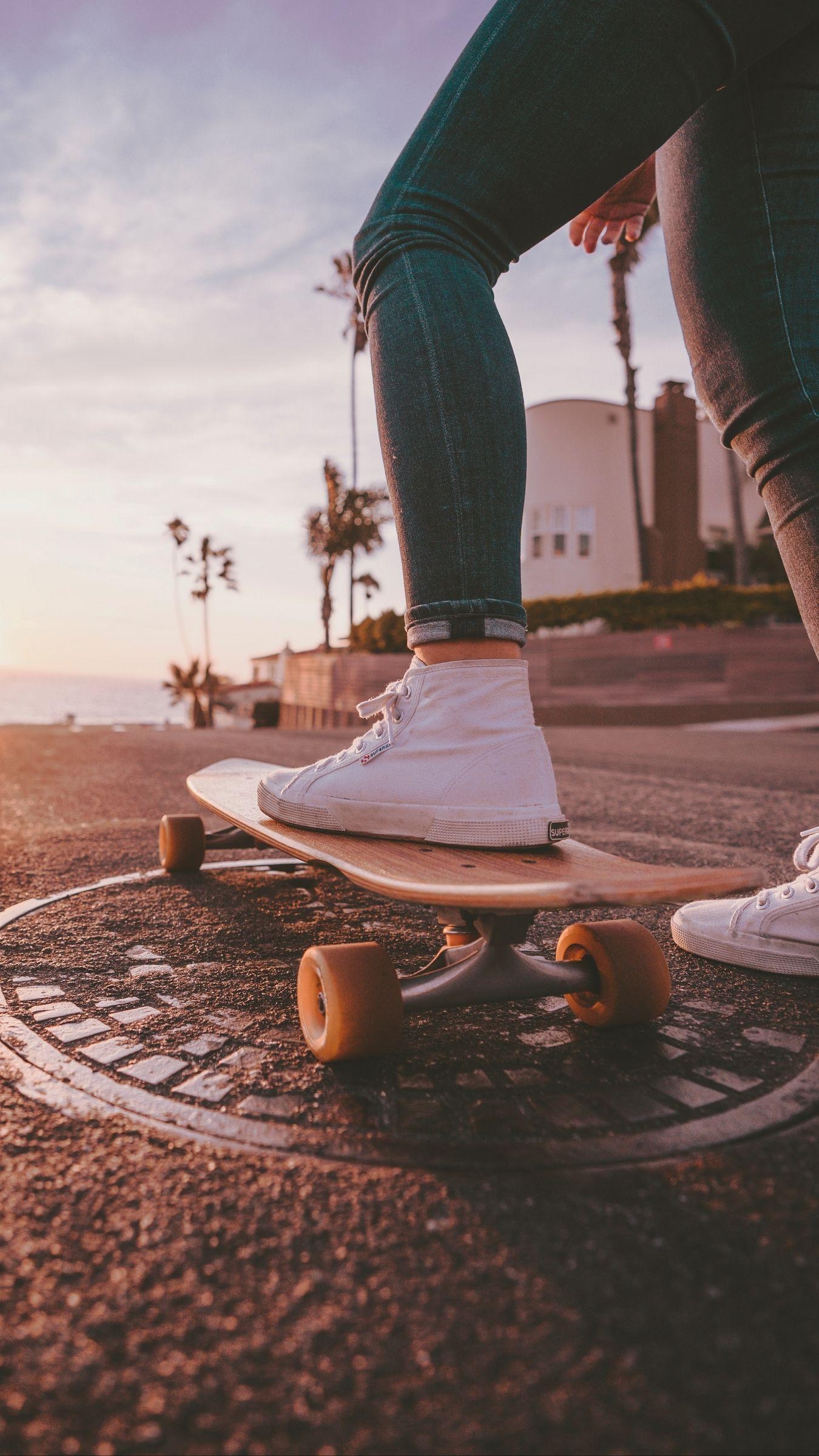 Skateboard, Beine, Sneaker, Sommer, Fahrt, 1350x2400 HD Handy