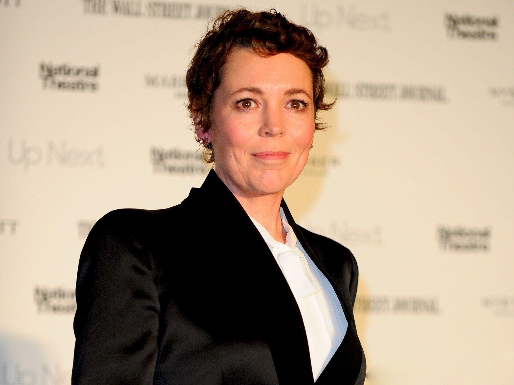 Olivia Colman, königliche Kleidung, die Krone, Schauspiel, Queen, 1750x1320 HD Desktop