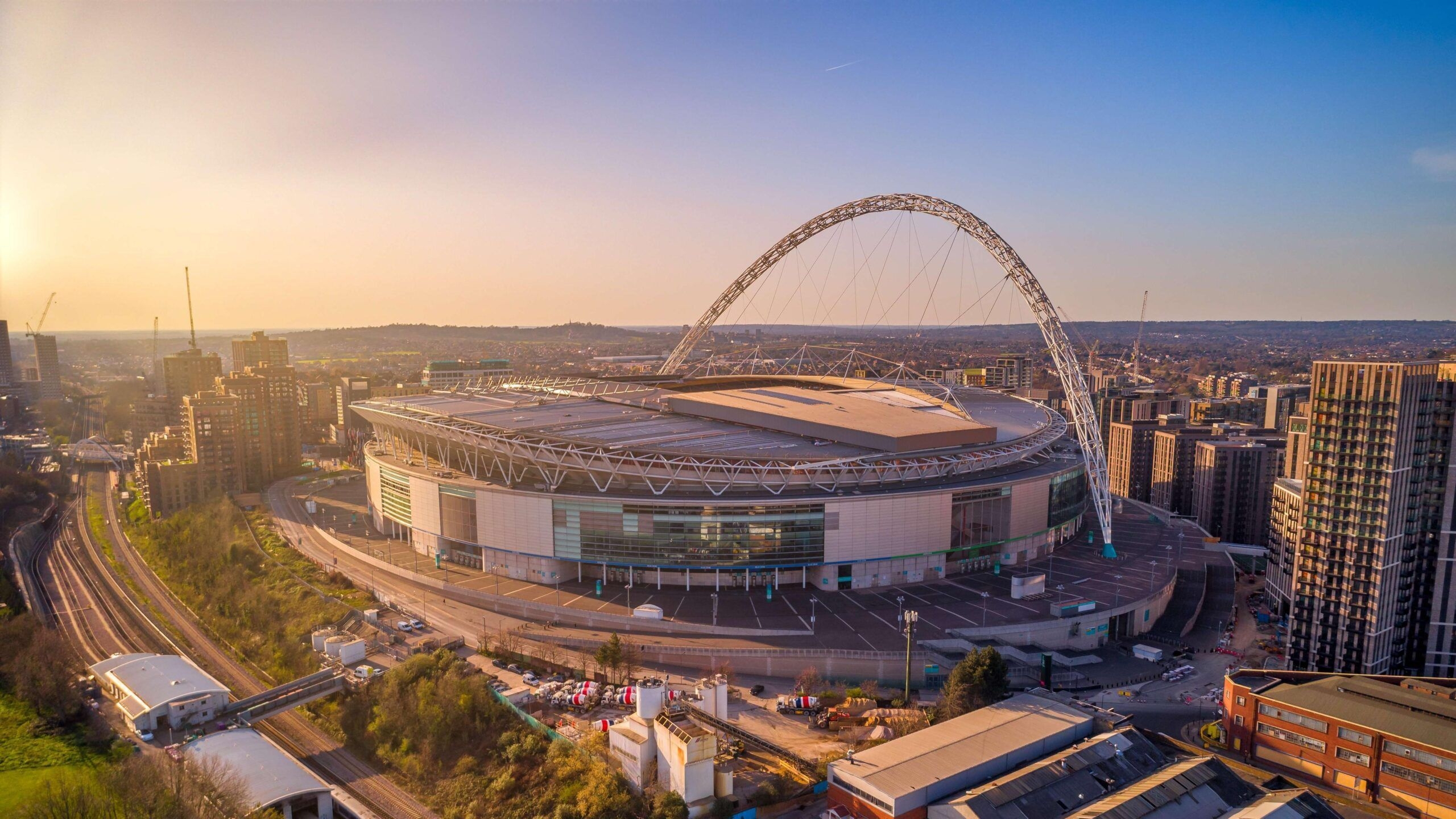 Wembley Stadion, England, Sport, Sponsoring, Oak View, 2560x1440 HD Desktop