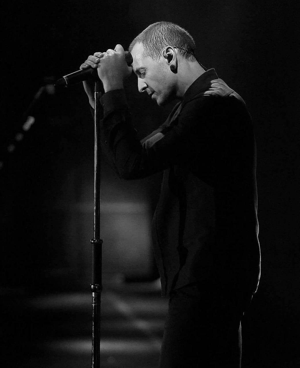 Chester Bennington, Wallpaper, Künstler, Sänger, Hintergrund, 1050x1280 HD Handy