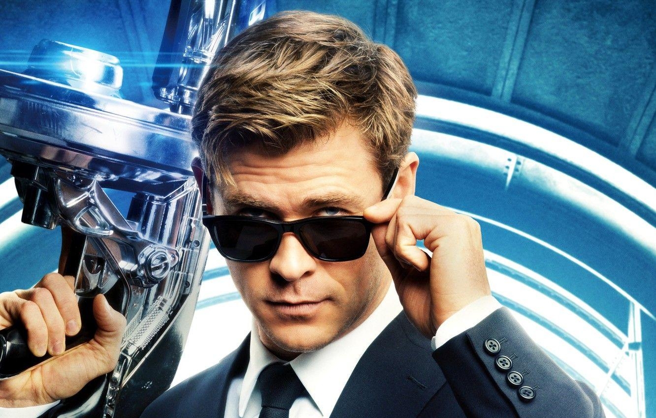 Waffen, Chris Hemsworth, Men In Black, International, Bild, 1340x850 HD Desktop