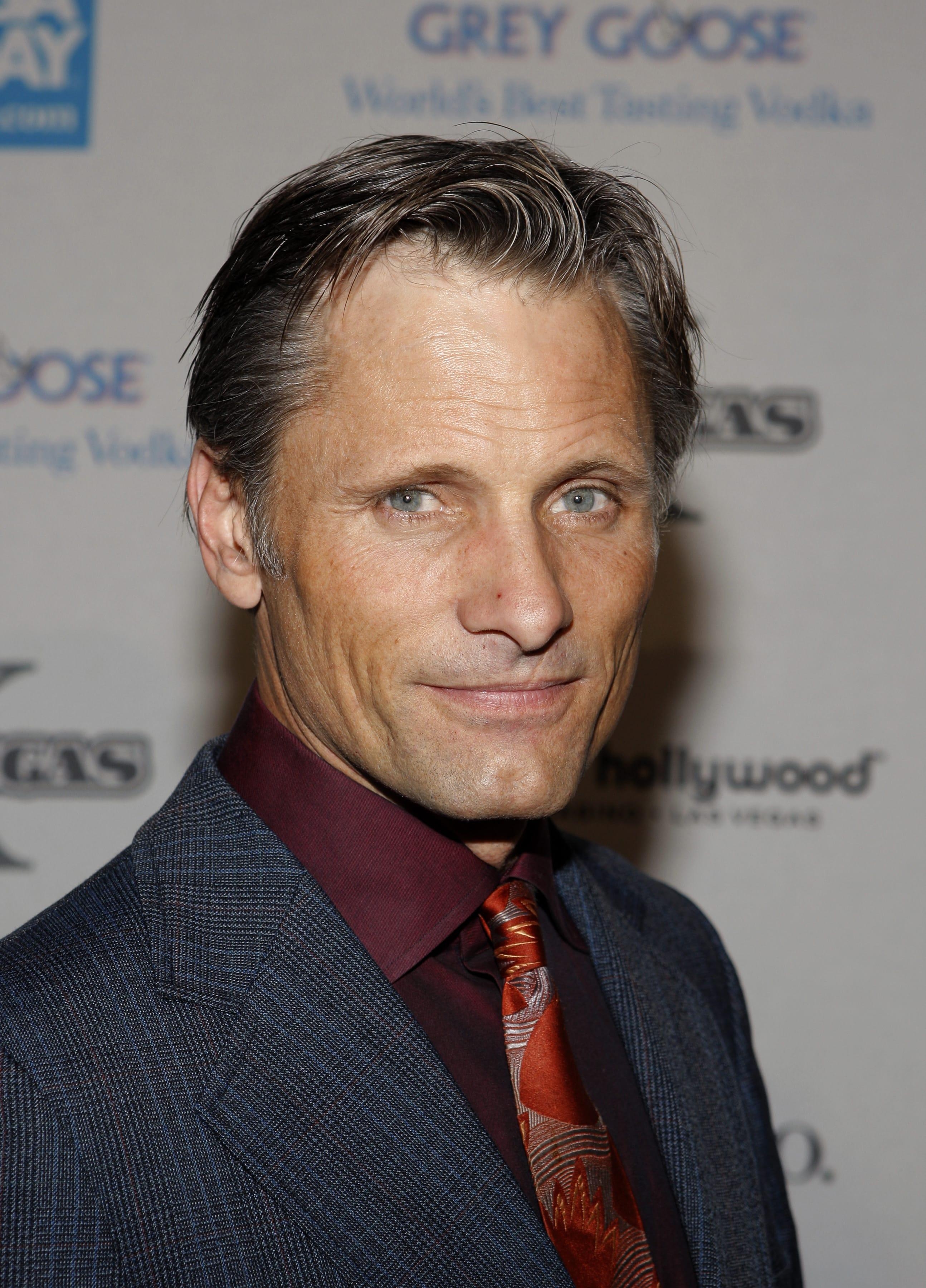 Viggo Mortensen, HD, Schauspieler, qualitativ, Wallpaper, 2590x3600 4K Handy