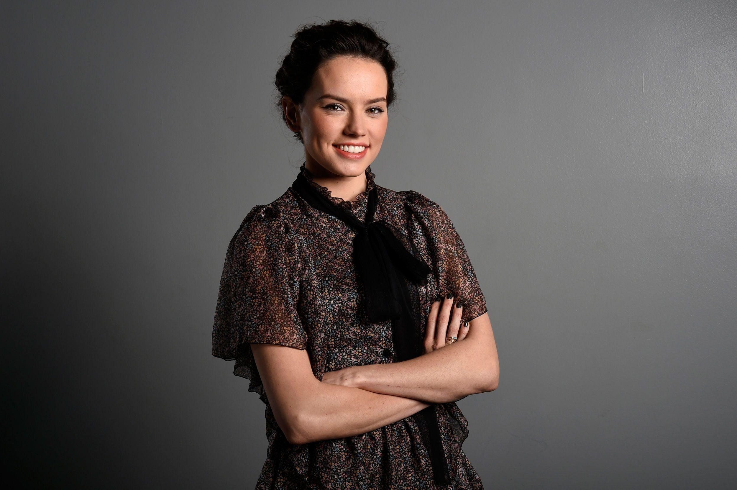 Daisy Ridley, Wallpaper, Bild, Foto, Hintergrund, 2500x1670 HD Desktop