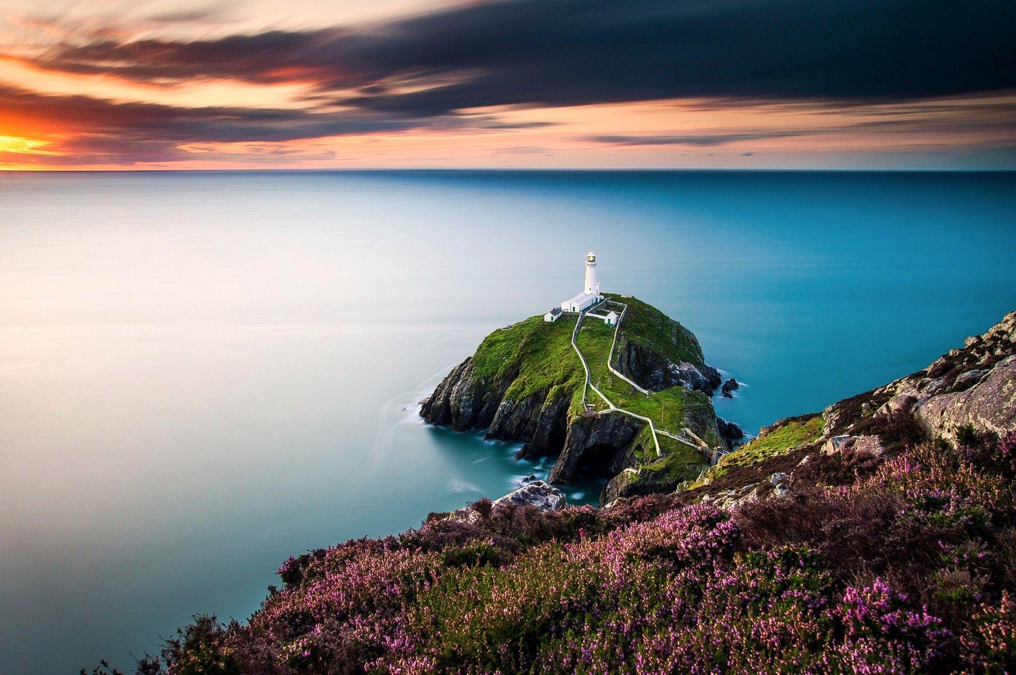 Wales, Leuchtturm, Küste, Blumen, Meer, 2050x1370 HD Desktop