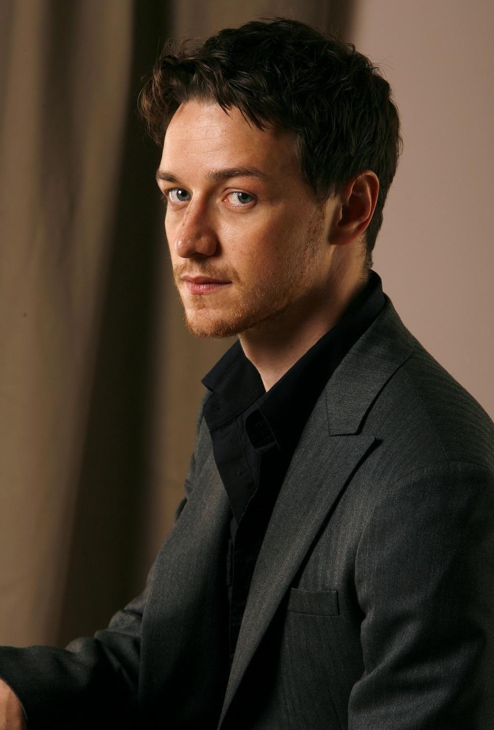 James McAvoy, Filmhintergrund, Kino, Leinwand, Bild, 1000x1480 HD Handy