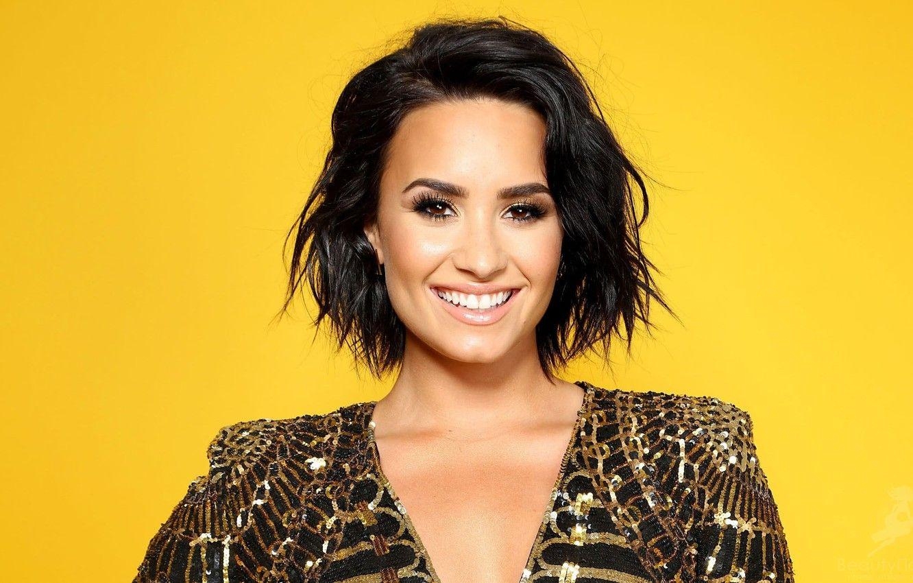 Demi Lovato, Look, Stil, Makeup, Sängerin, 1340x850 HD Desktop